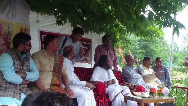 HH SRI SRI RAVI SHANKER VISITS ZEASHTA TEMPLE IN 2016